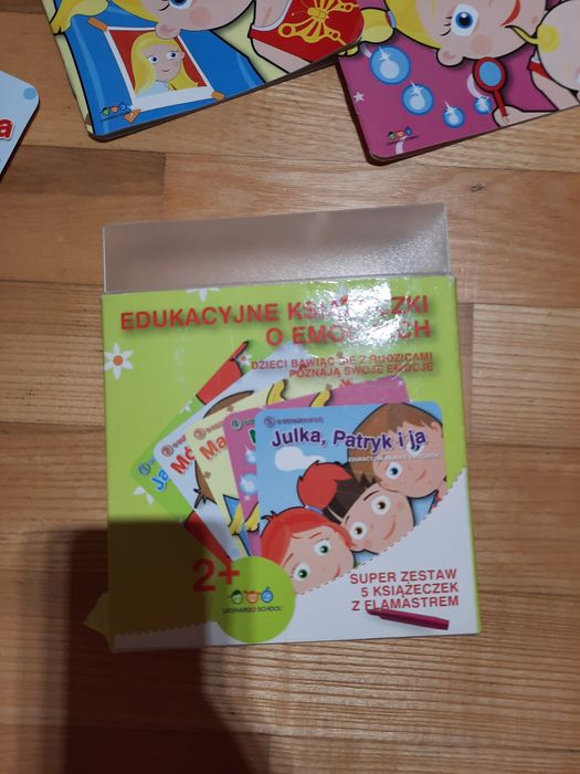 Edukacyjne ksiazeczki o emocjach, 5 szt, leonardo school, stan bdb