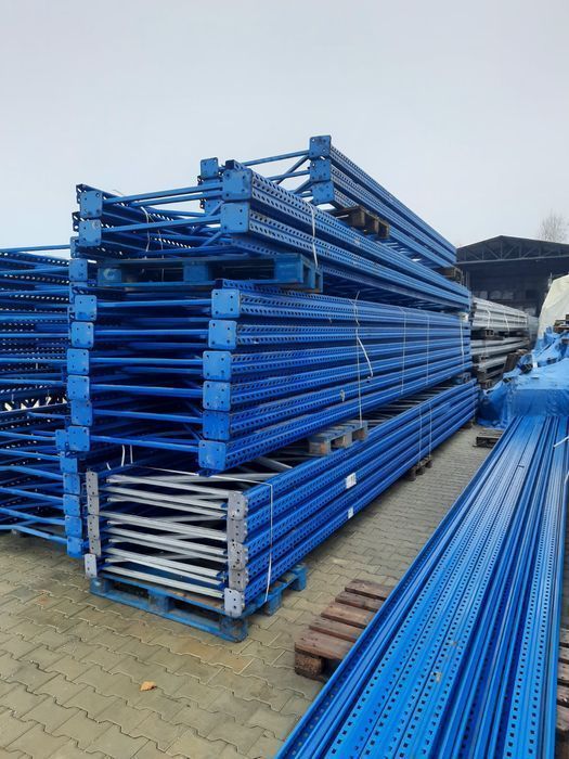 Rama regałowa MAGO HX82 H-820 cm G-110 cm W-8,2 cm niebieska