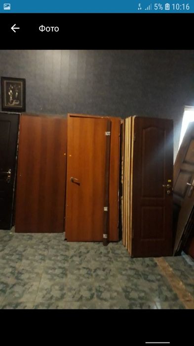 Вхідні двері б/в