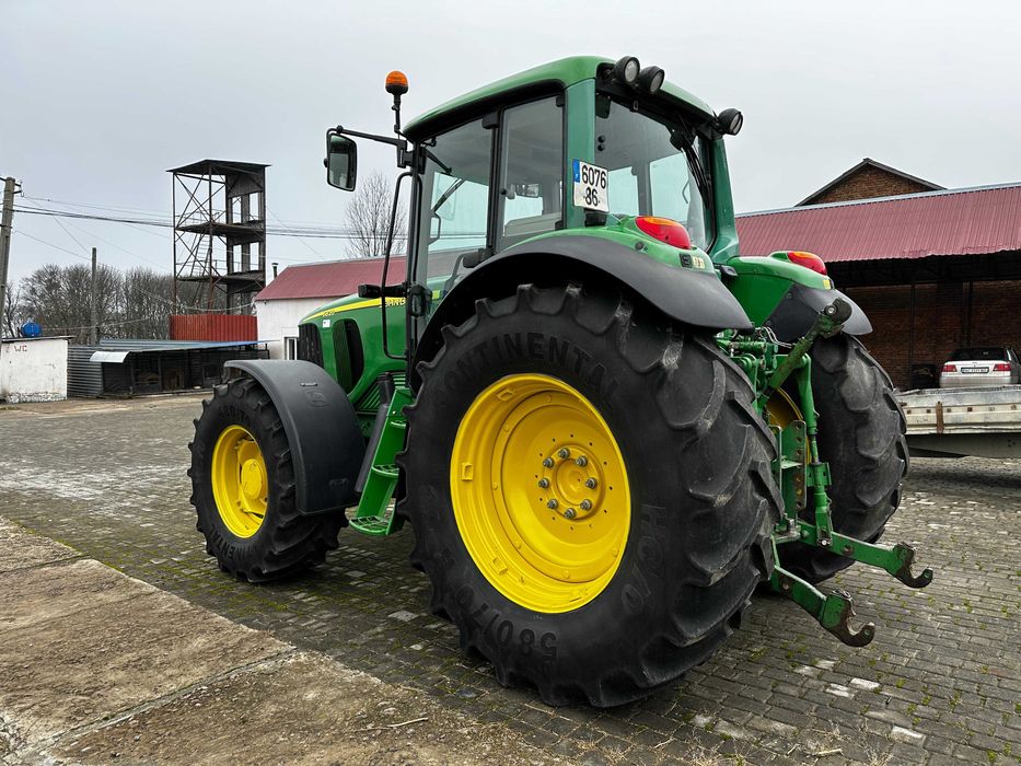 Трактор John Deere 6820 - 2003рік