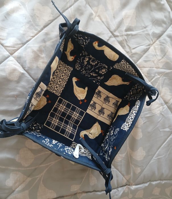 Porta guardanapos ou cesto do pão novo, marca Ferpil