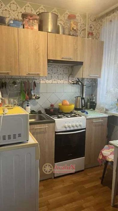 В продаже чистая уютная 2-х комнатная квартира на 2/9 кирпичного дома!