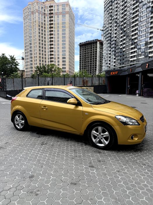 Автомобіль Kia Ceed 2009