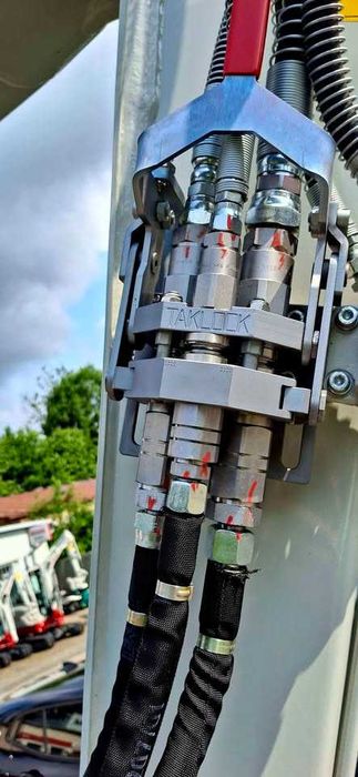 Minikoparka Takeuchi TB250 V5 ROTOTILT - Wyprzedaż rocznika!