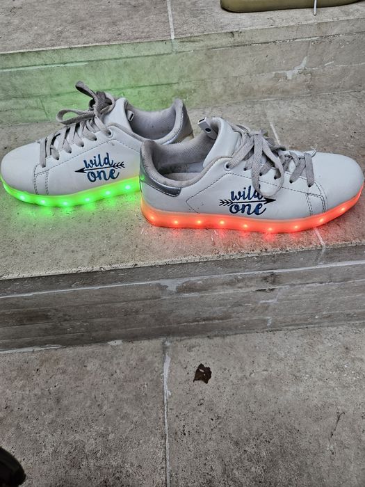 świecące buty  Wild one 34