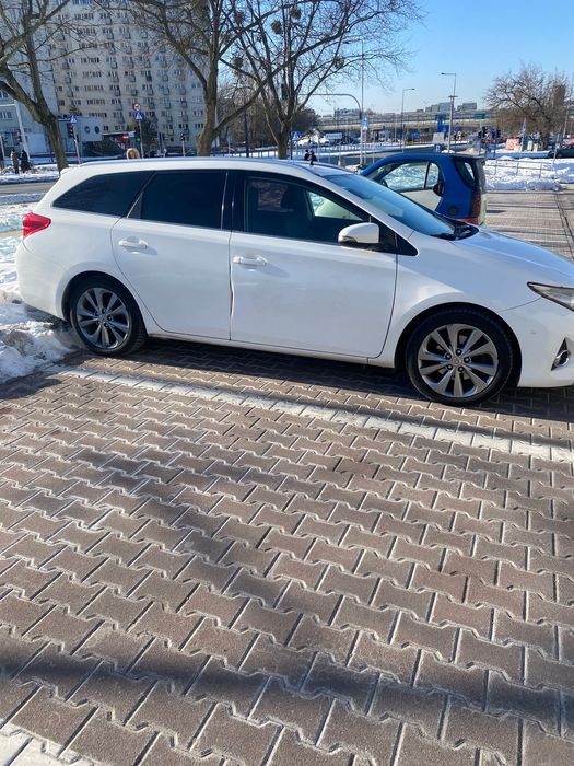 Auris kombi hybryda  LPG 2014