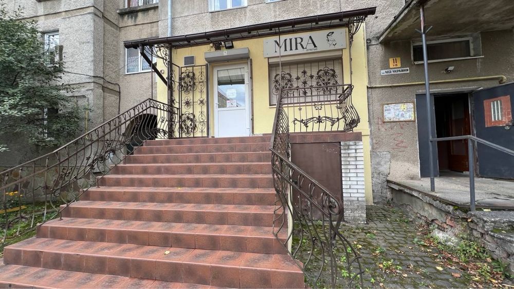 Продається комерційне приміщення