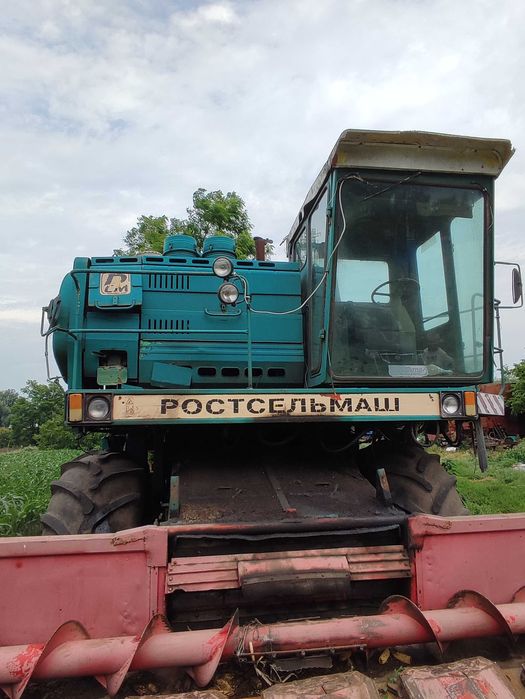 Комбайн Дон-1500