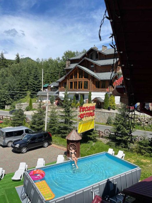 Готель в Карпатах зі сніданками/ Зняти житло подобово Буковель