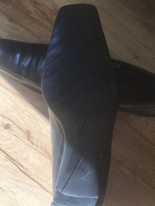 Gustowne buty damskie