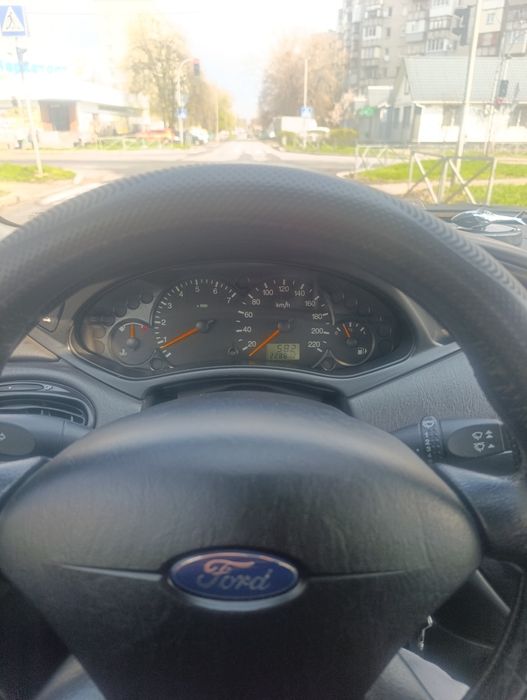 Ford focus 1 1.6