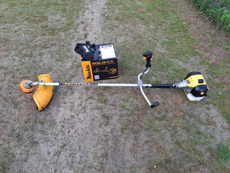 Продам бензокосу Machtz MG 2815 S
