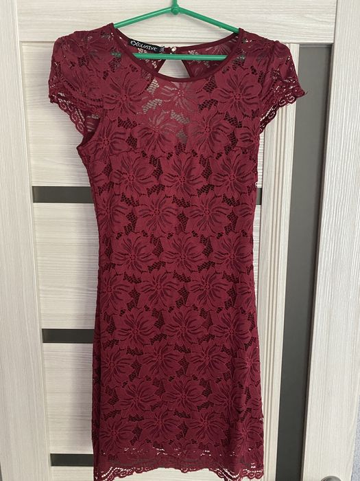 Вечірня сукня. Випускне плаття