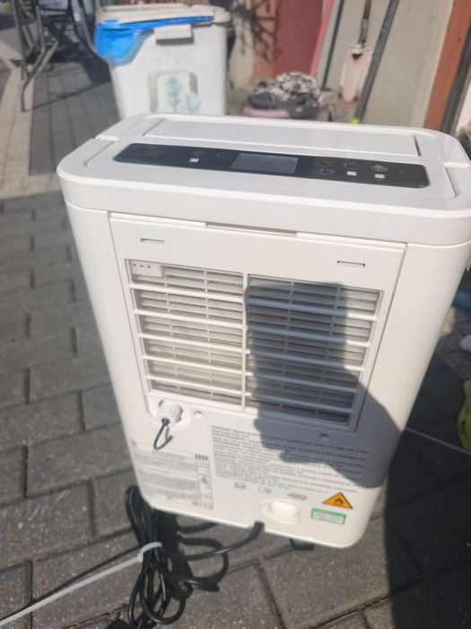 Osuszacz powietrza domowy Blyss 16 l/24 h 300W zasięg 30m2 Polecam