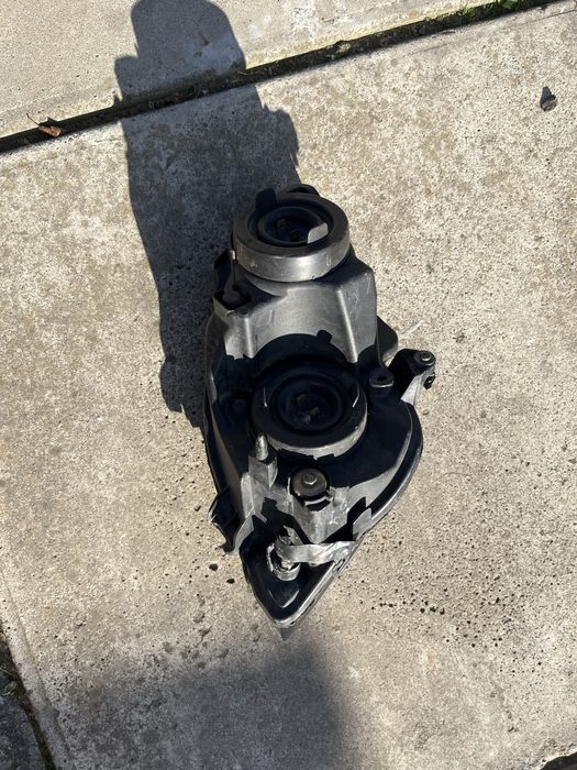 Права фара honda vfr 800 2003