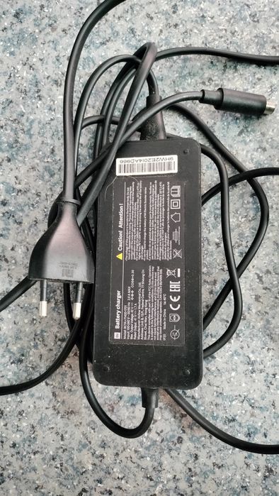 Carregador trotinete xiaomi