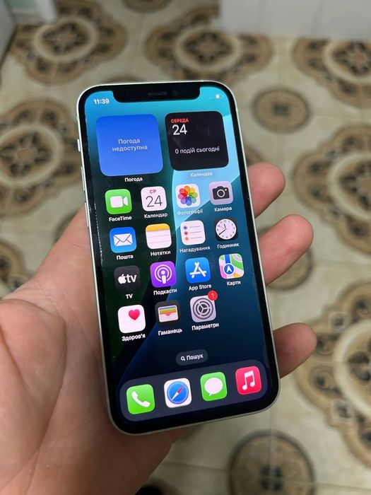 Продам айфон 12 міні на 64gb