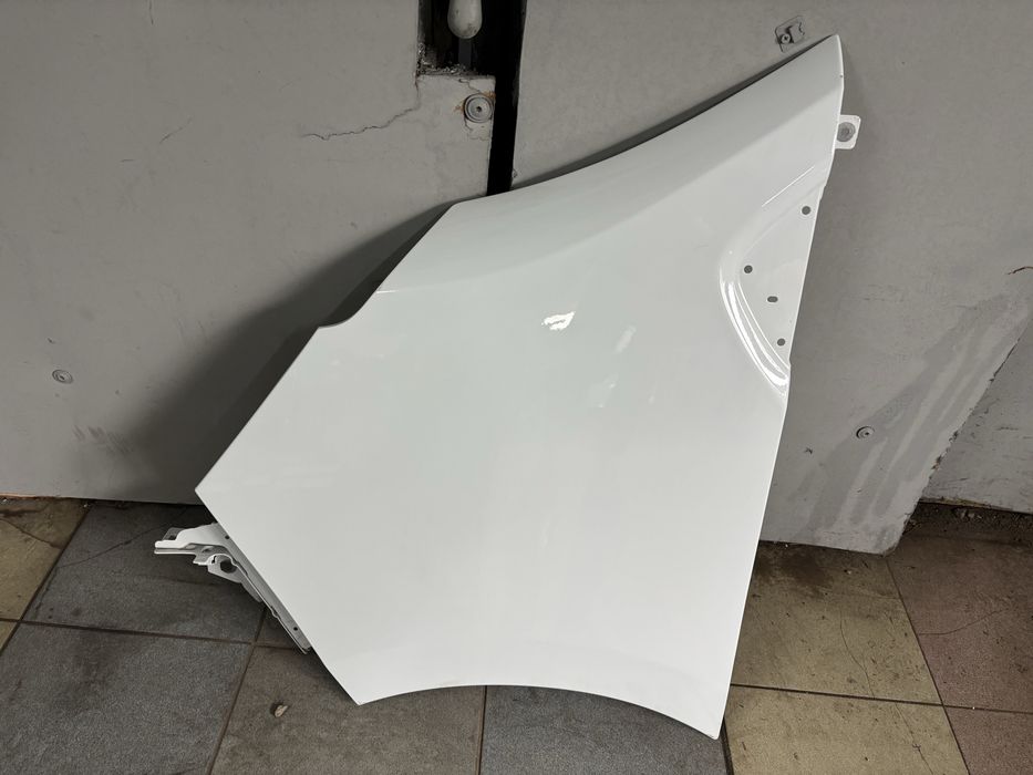 Błotnik lewy Renault Trafic III lift, IV, z mocowaniem