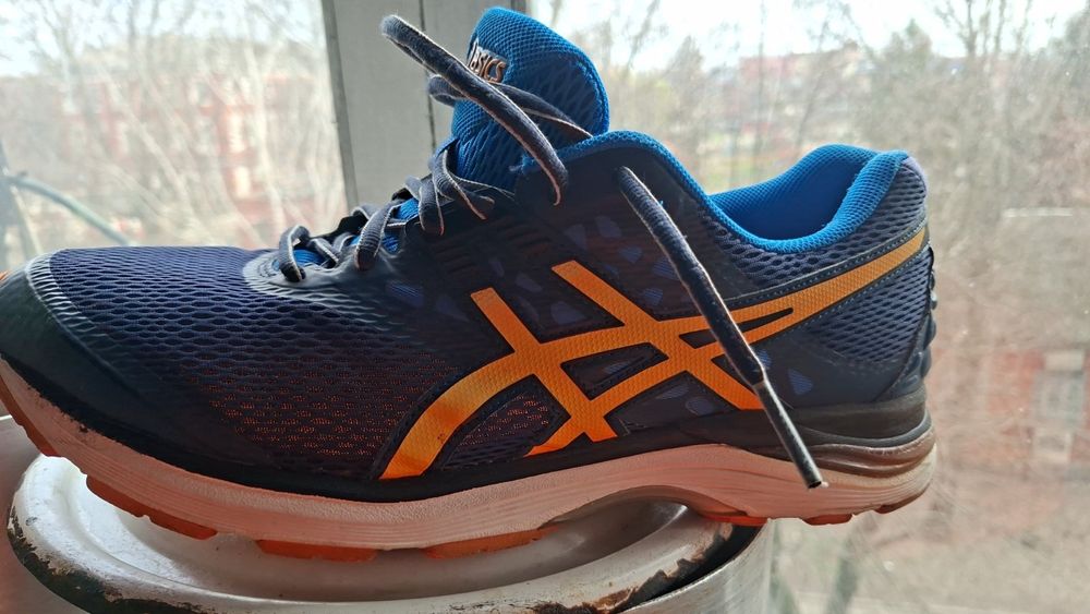 Кросівки для бігу  ASICS