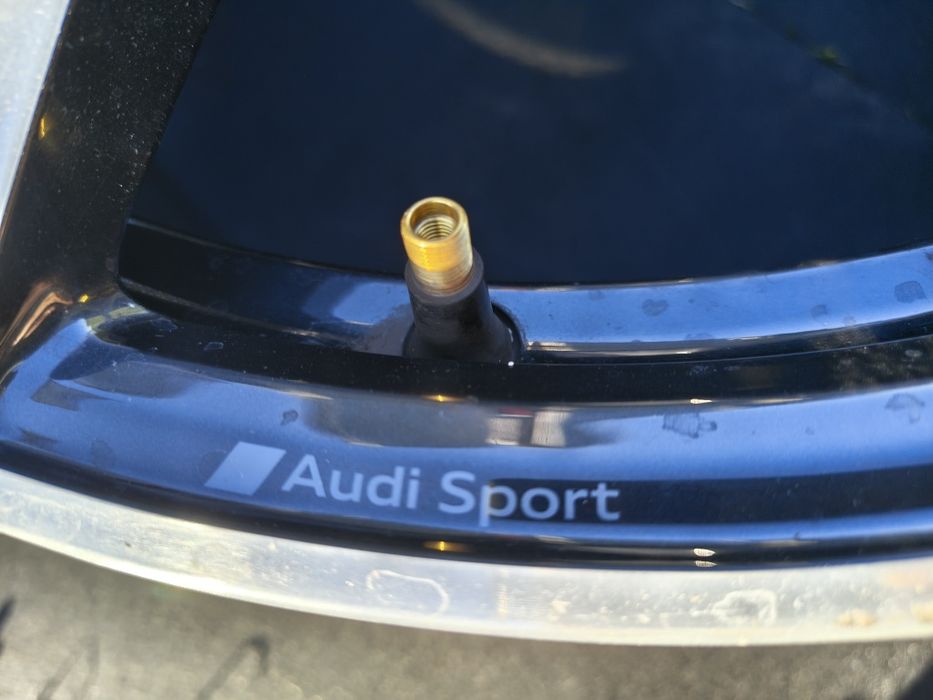 Alufelga felga Audi TT 8S 20 CALI 9J ET52 8S0601025CD ORYGINAŁ RS TT