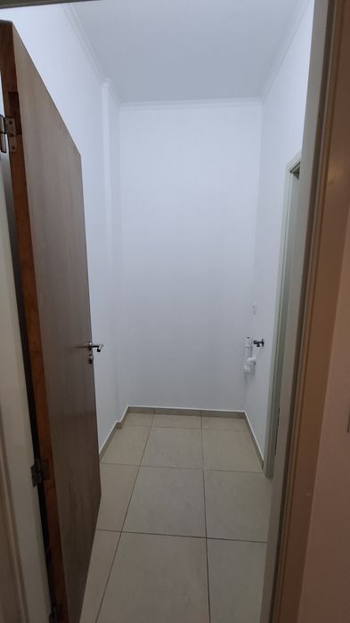 Aluga se T1 disponível   vila  Vieira de Leiria