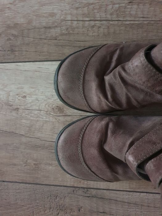 Botki kozaki jesienno wiosenne za kostkę brązowe roz. 39