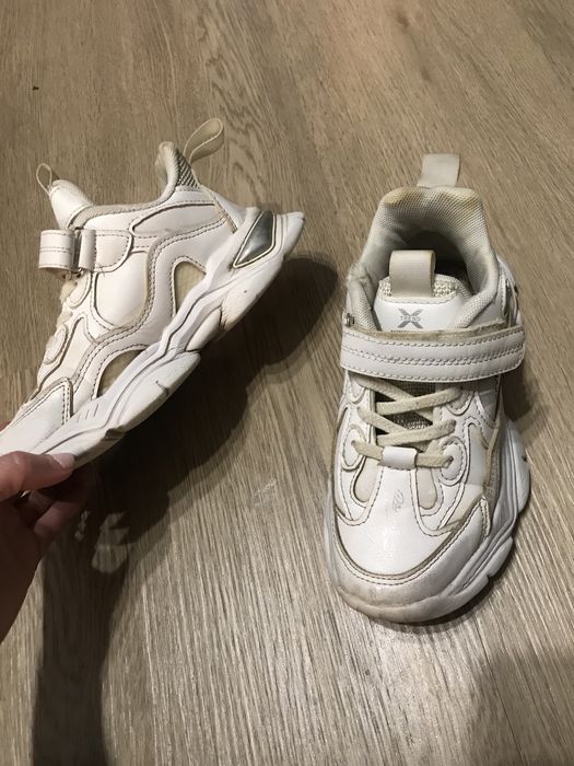 Кросівки дитячі 33 р