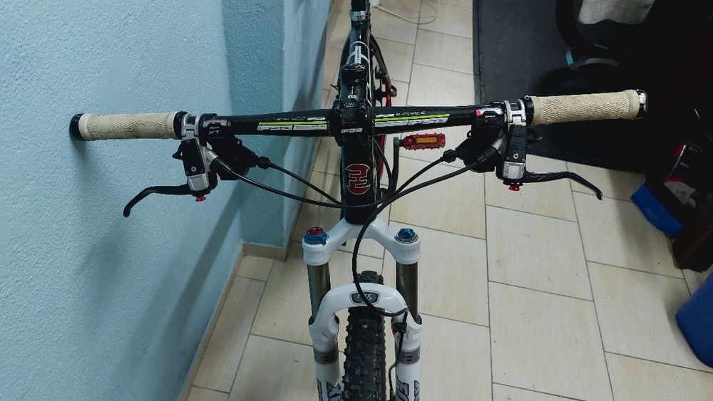 Focus roda 26 toda em carbono