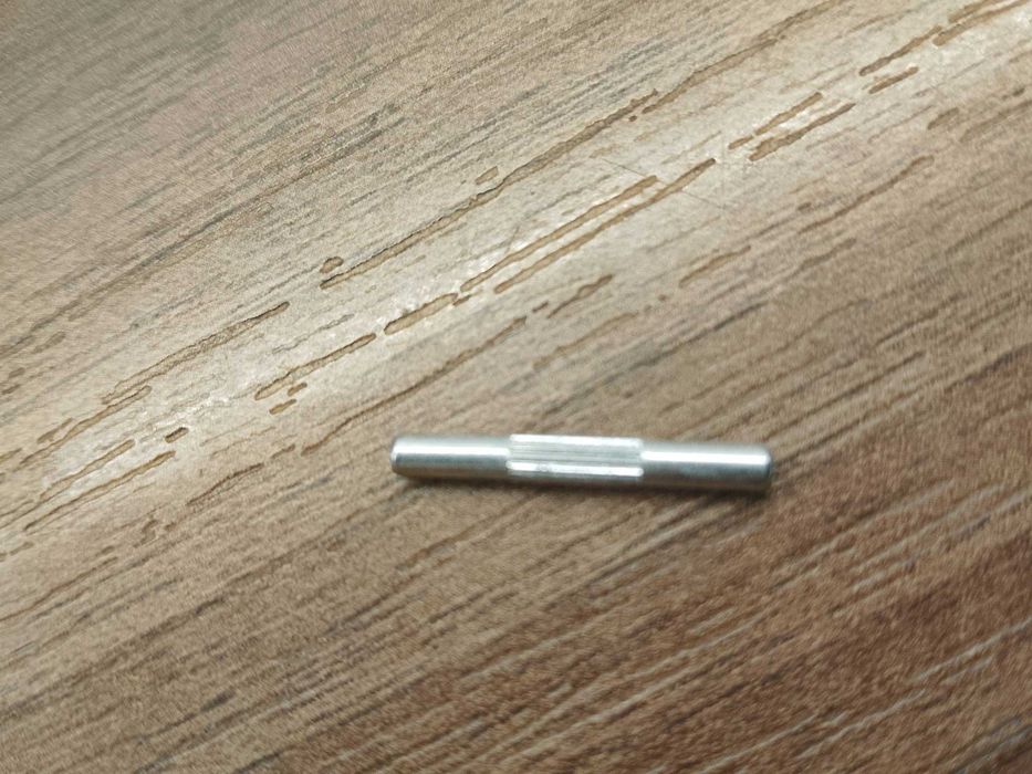 Bialetti nowy stalowy bolec do montazu uchwytu 270 ml 6 filiżanek