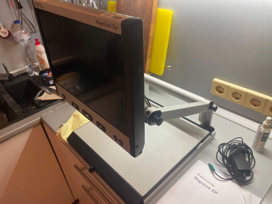 Микроскоп цифровой MagniLink Zip 17" производство Швеция