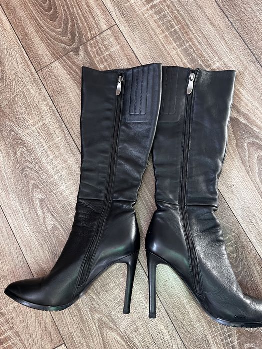 Стильні чоботи з натуральноі шкіри