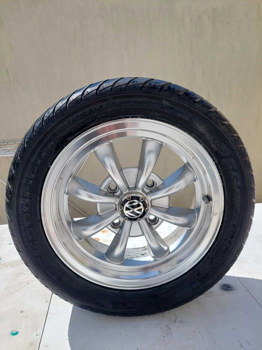 Carocha - 4 jantes (Tipo Empi) + 4 pneus BF Goodrich (1000kms)