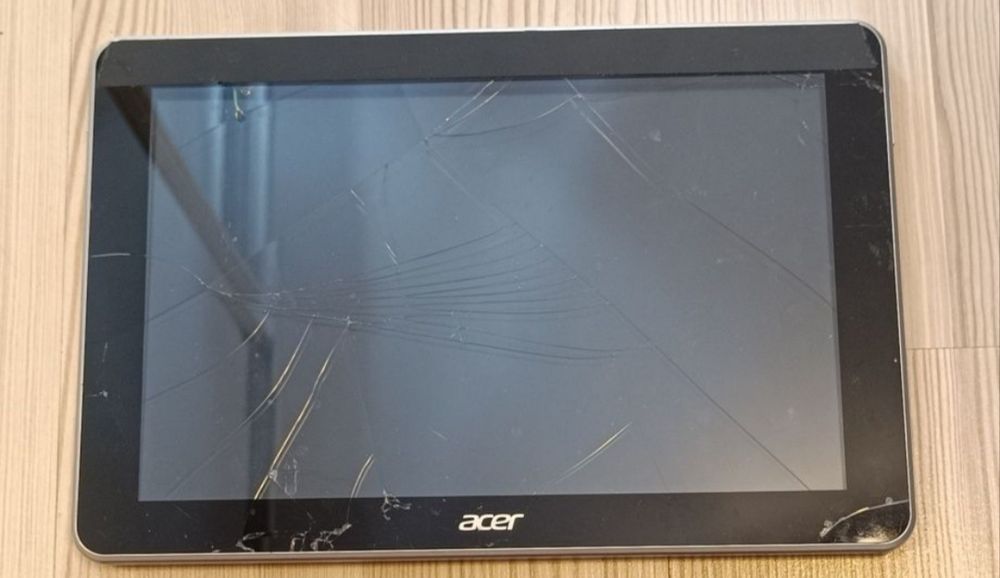 Компоненты 10-дюймового планшета Acer Iconia
