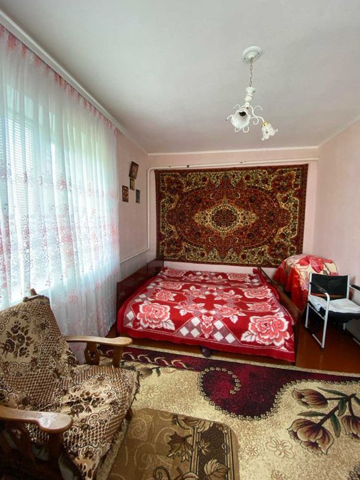 (3) Продам гарний добротний будинок в м. Немирів 0925