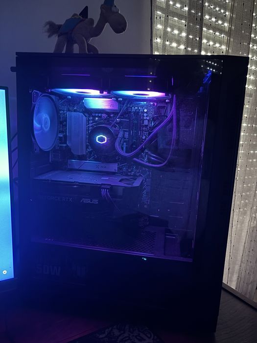 PC GAMER / Ryzen 5 7600X / RTX 5060 TI / 32 RAM / 1 TB SSD