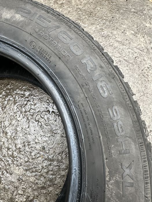 Шини 215 60 16 99H XL Nokian WR D4 пара