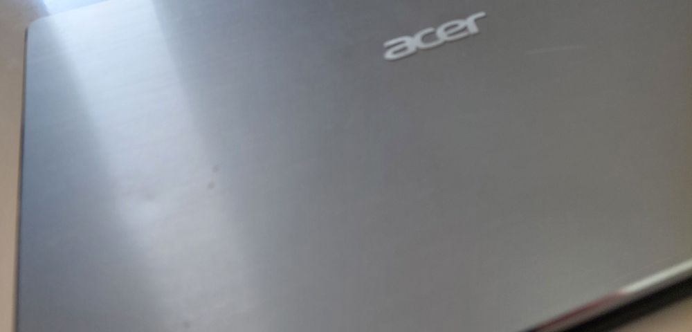Acer Swift Intel i5 1.6Ghz 238Gb