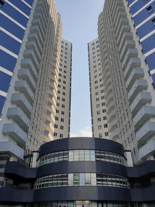 Шикарна квартира з ремонтом на Печерську.