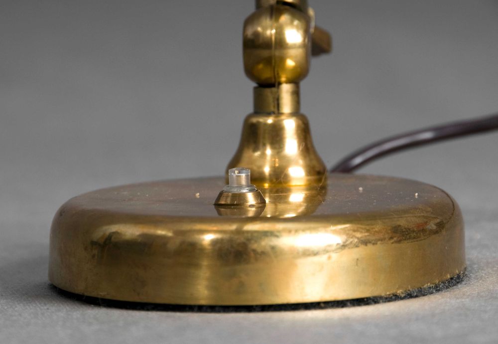 Stara mosiężna lampa biurkowa / bankierska