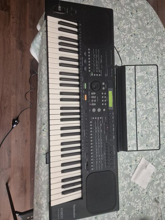 Teclado Technics KN800