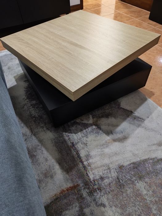 Mesa de centro giratória