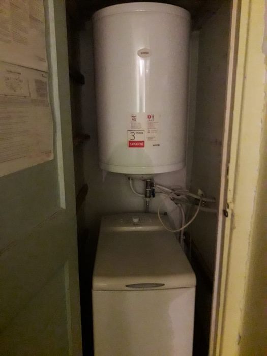 Комунальна квартира в Центрі міста.