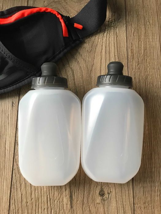 Pas do biegania Nike Race Day + bidony