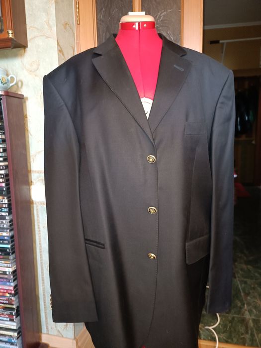 Мужской классический костюм