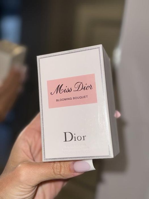 Оригінал Dior Miss  (Cherie) or Blooming Bouquet -Туалетна вода парф