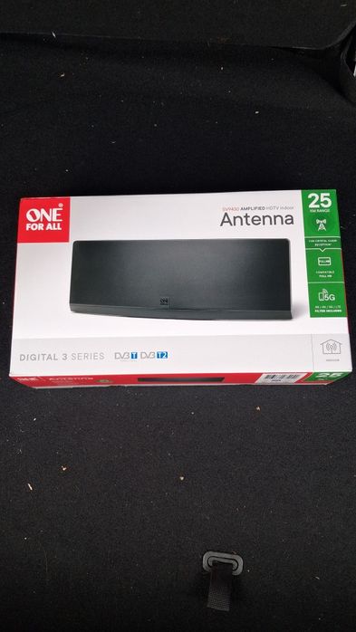Antena wewnętrzna one for all 9430 zasieg do 25 km