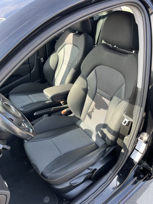 Audi A1 1.6 TDI sportback sline 5 drzwi