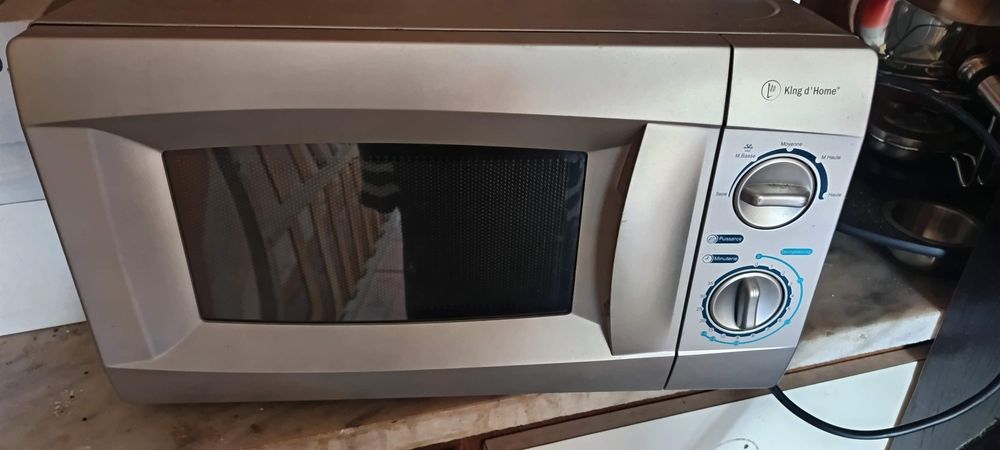 Microondas  metalizado