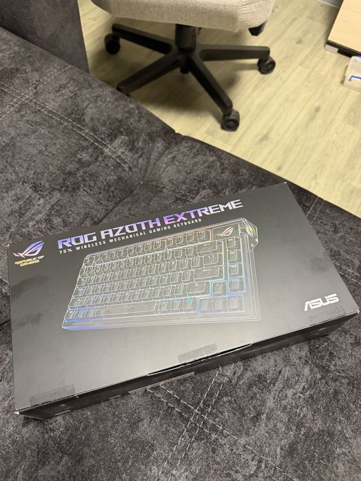 ASUS ROG Azoth Extreme — топовая игровая механическая клавиатура