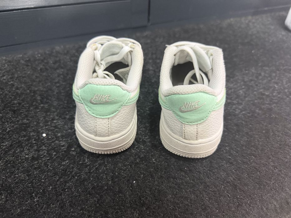 Кросівки Nike Force 1  19см 31р